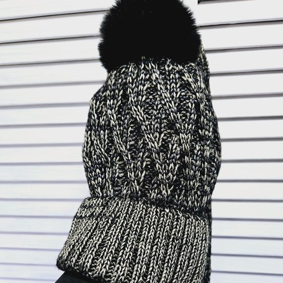 NWT VINCE CAMUTO 2 PIECE GLITTER CABLE KNIT HAT & LOOP SET - BLACK O/S $58 - Picture 4 of 10